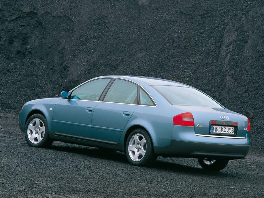  Audi A6 2.4 Sedan (4B, C5) 1997 года  (фото 12 из 13)